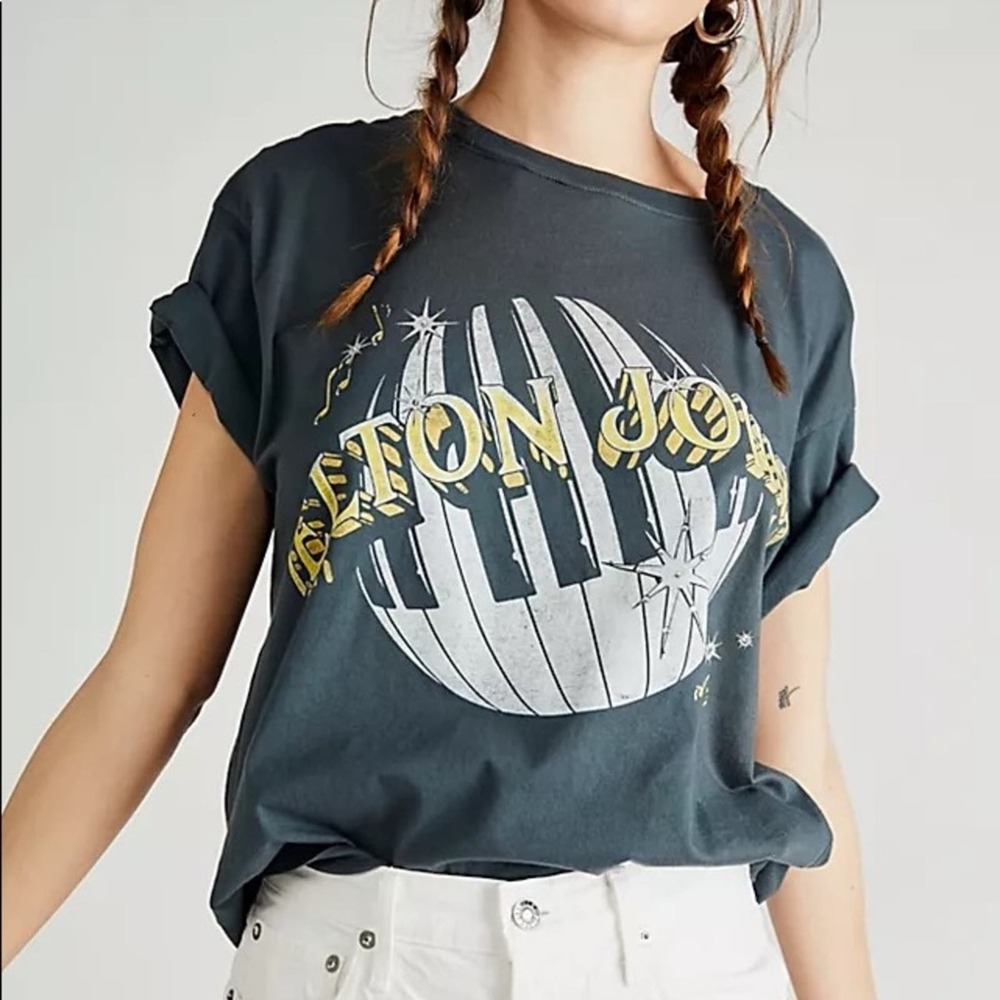 FREE PEOPLE NWOT Elton John World Tour Boyfriend Band Tee 1980 Daydreamer XS